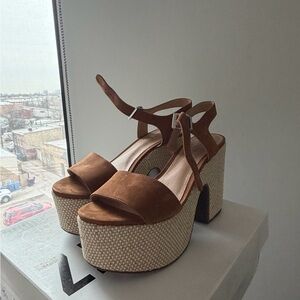SCHUTZ Tan and Cream Platform Sandals